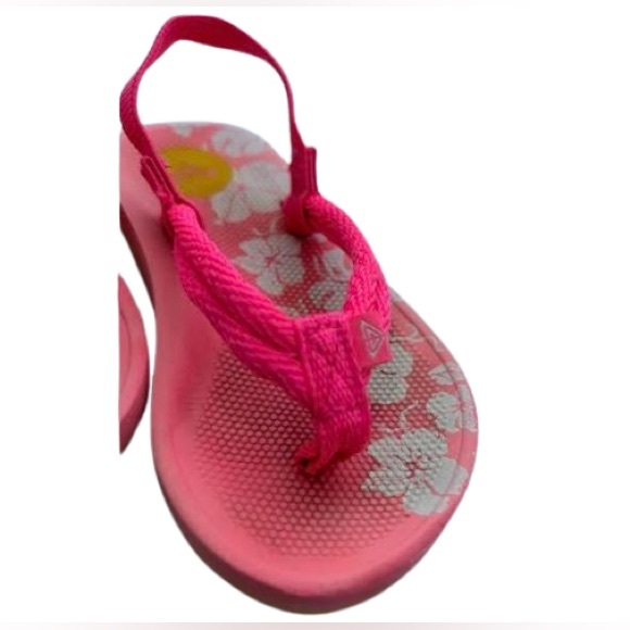 Girls Roxy Sandals - Picture 15 of 16